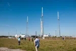 photos/spacex-falcon9-at-launch-complex-40_26310506926_o.jpg