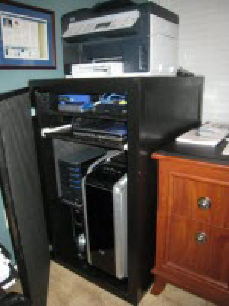 DIY server cabinet DIY server cabinet
