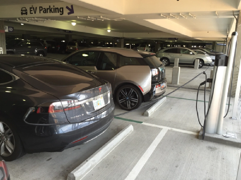 Airport Charger in Charlotte, NC Airport Charger in Charlotte, NC